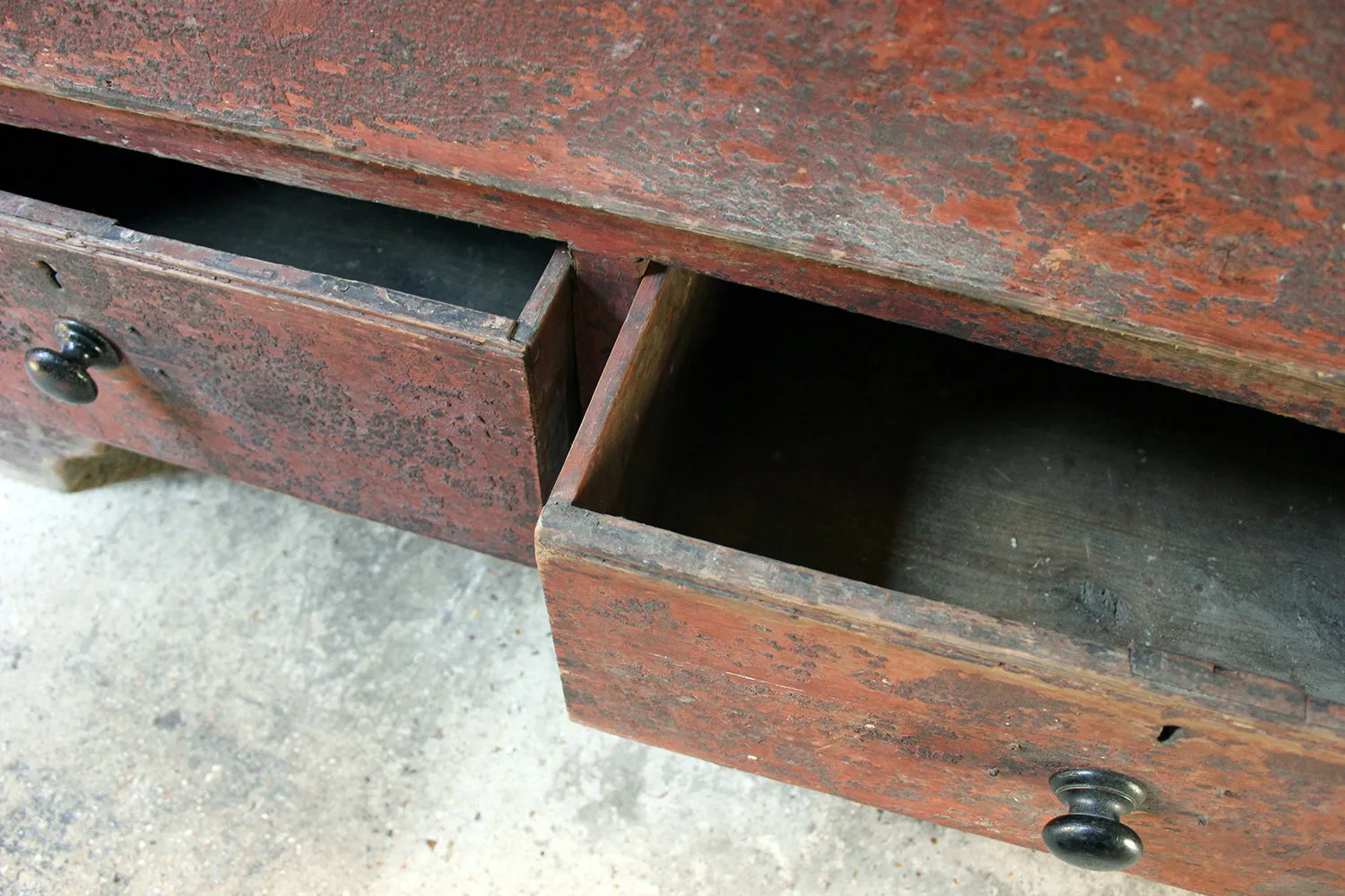 A Gorgeous George III Plum Painted Pine Mule Chest c.1800