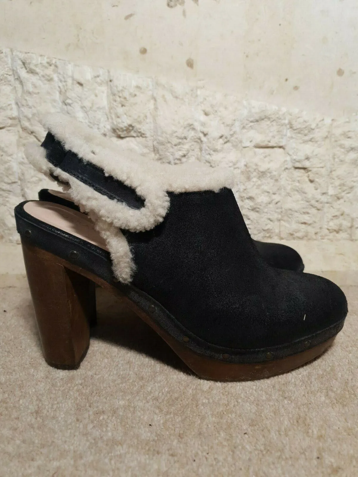 Gerard Darel Ladies Black Suede Sheepskin Mules Clogs Shoes  UK 7 US 9 EU 40