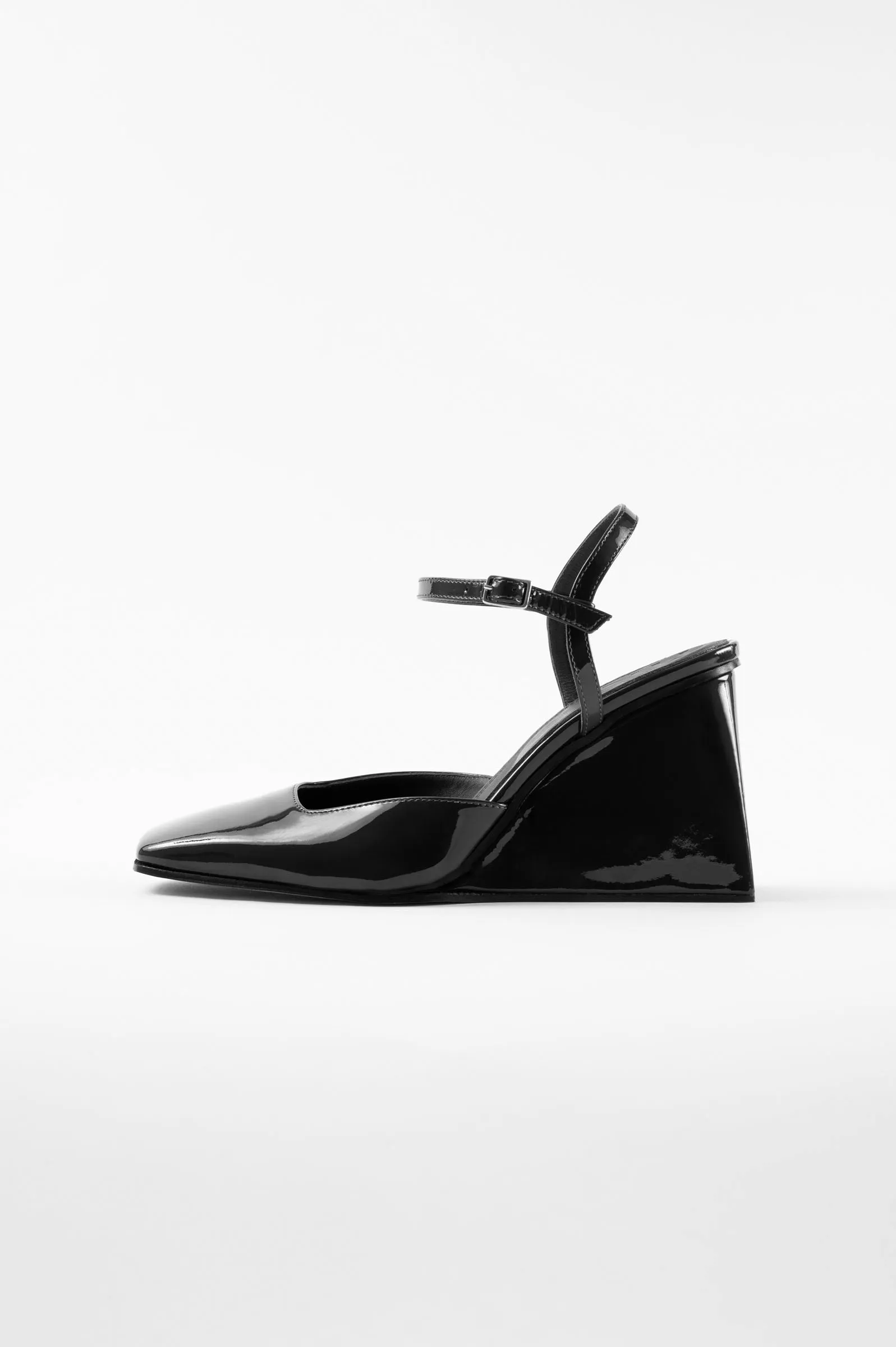 HARUKO - Black Patent Leather Pumps