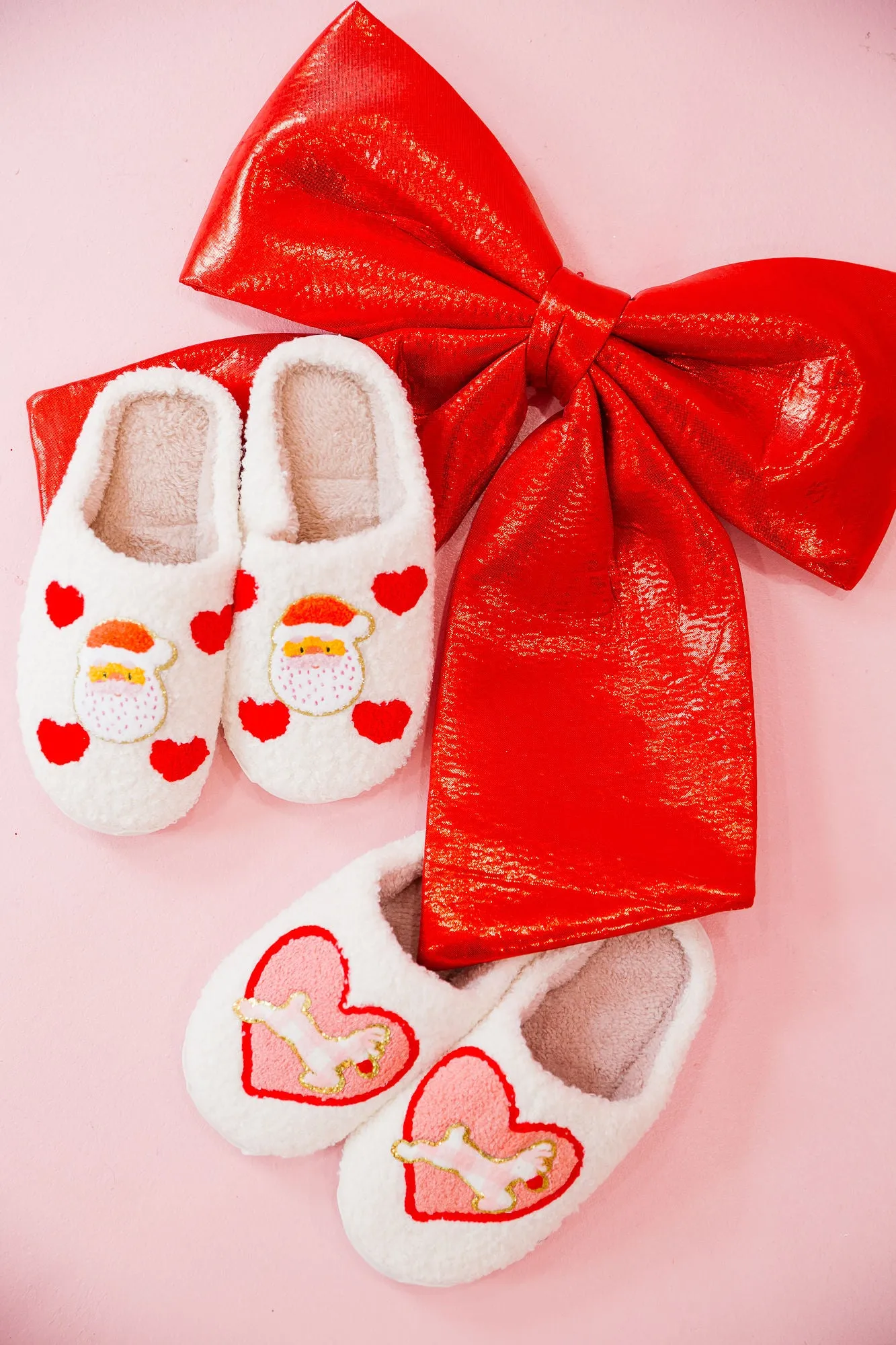 HOLIDAY CHEER HEART SLIPPERS