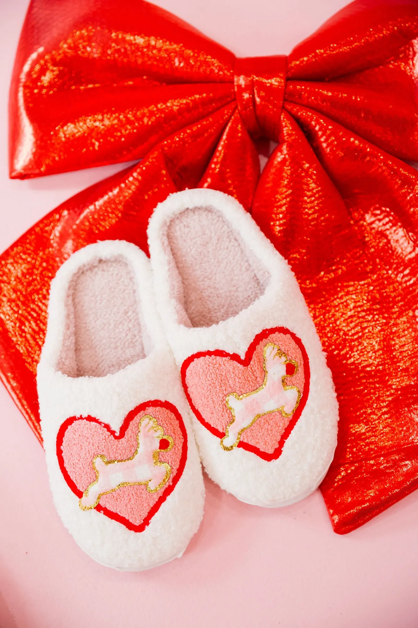 HOLIDAY CHEER HEART SLIPPERS