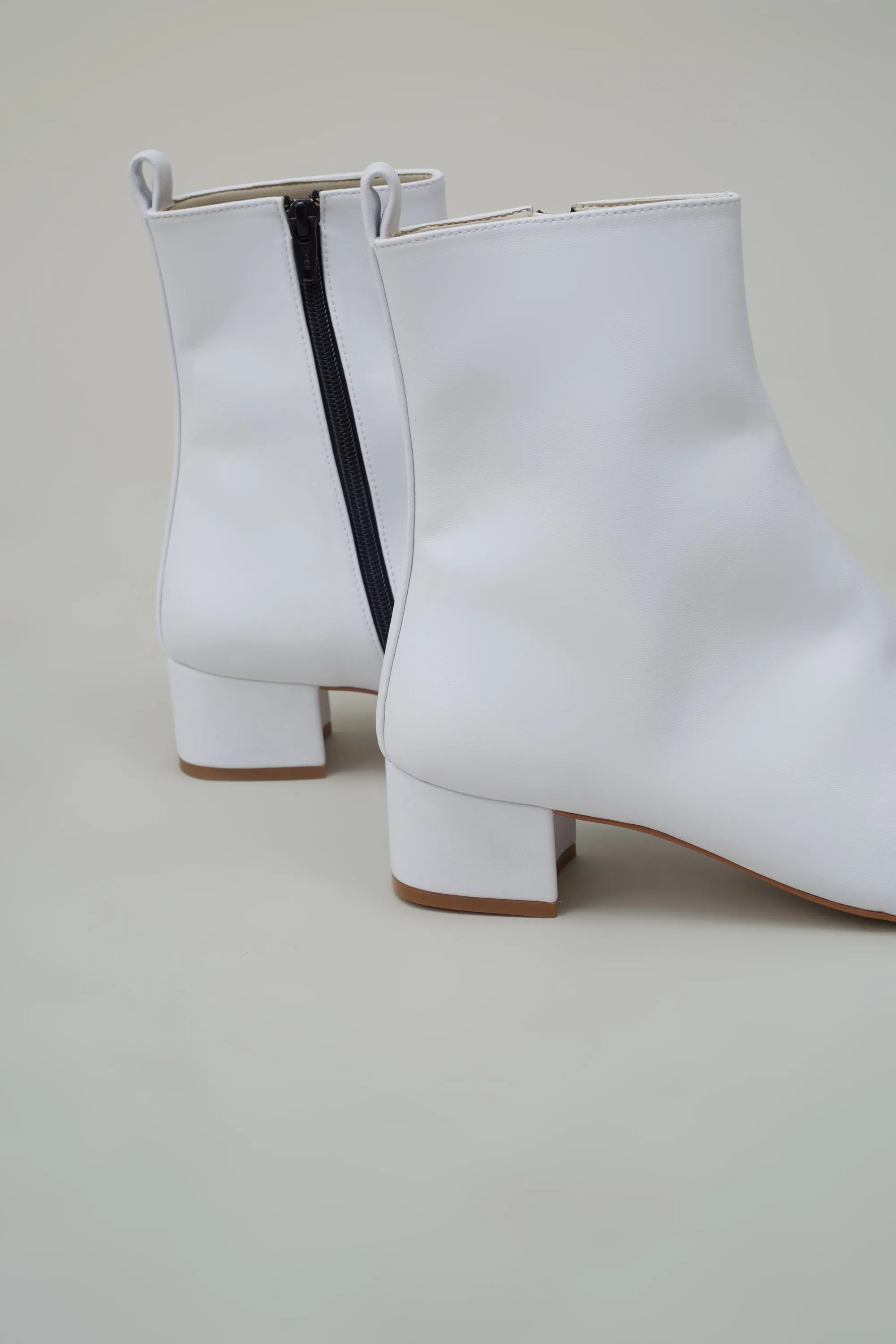 Teo Boot - White