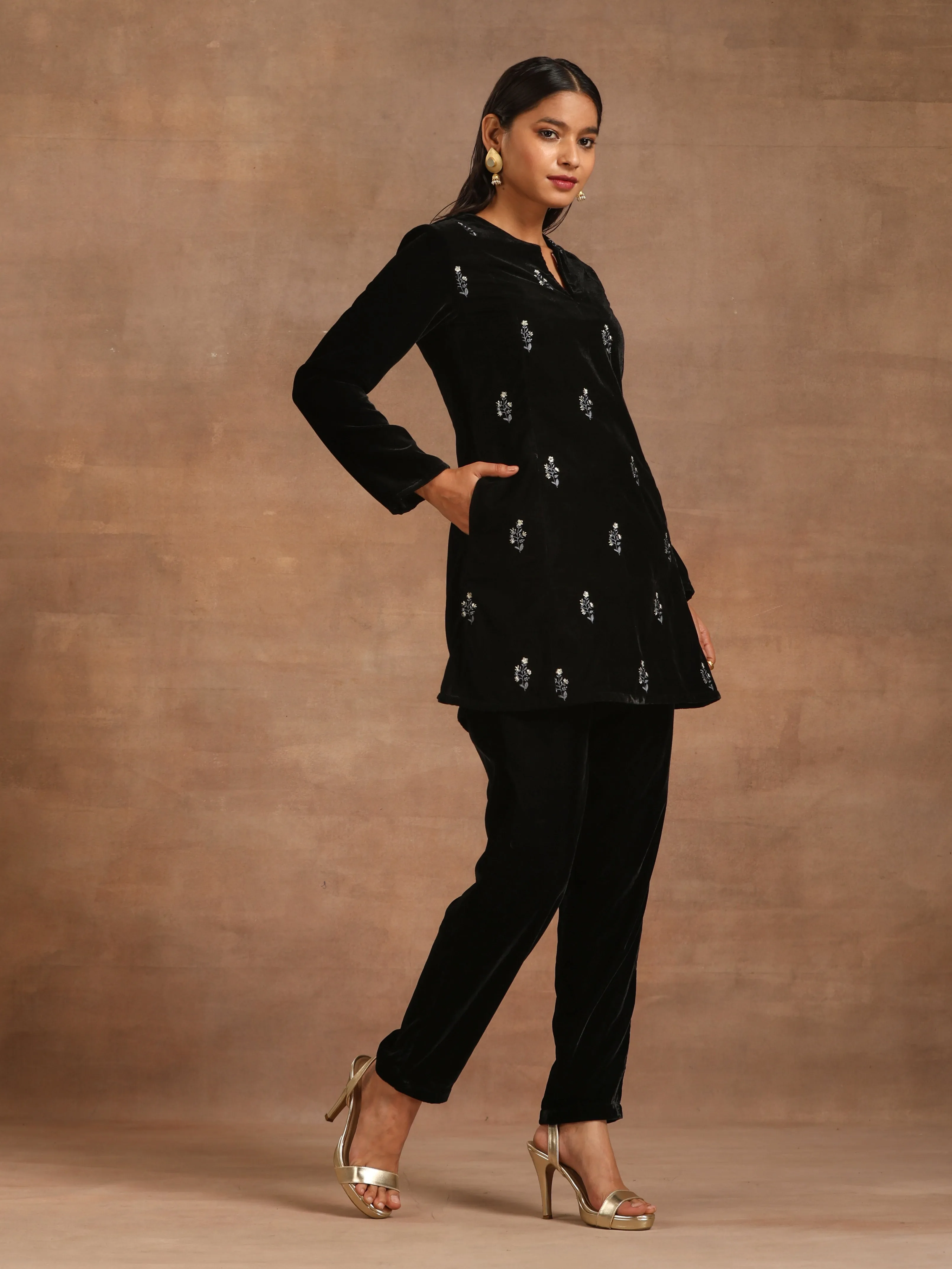 trueBrowns Black Velvet Embroidered Relaxed Co-ord Set