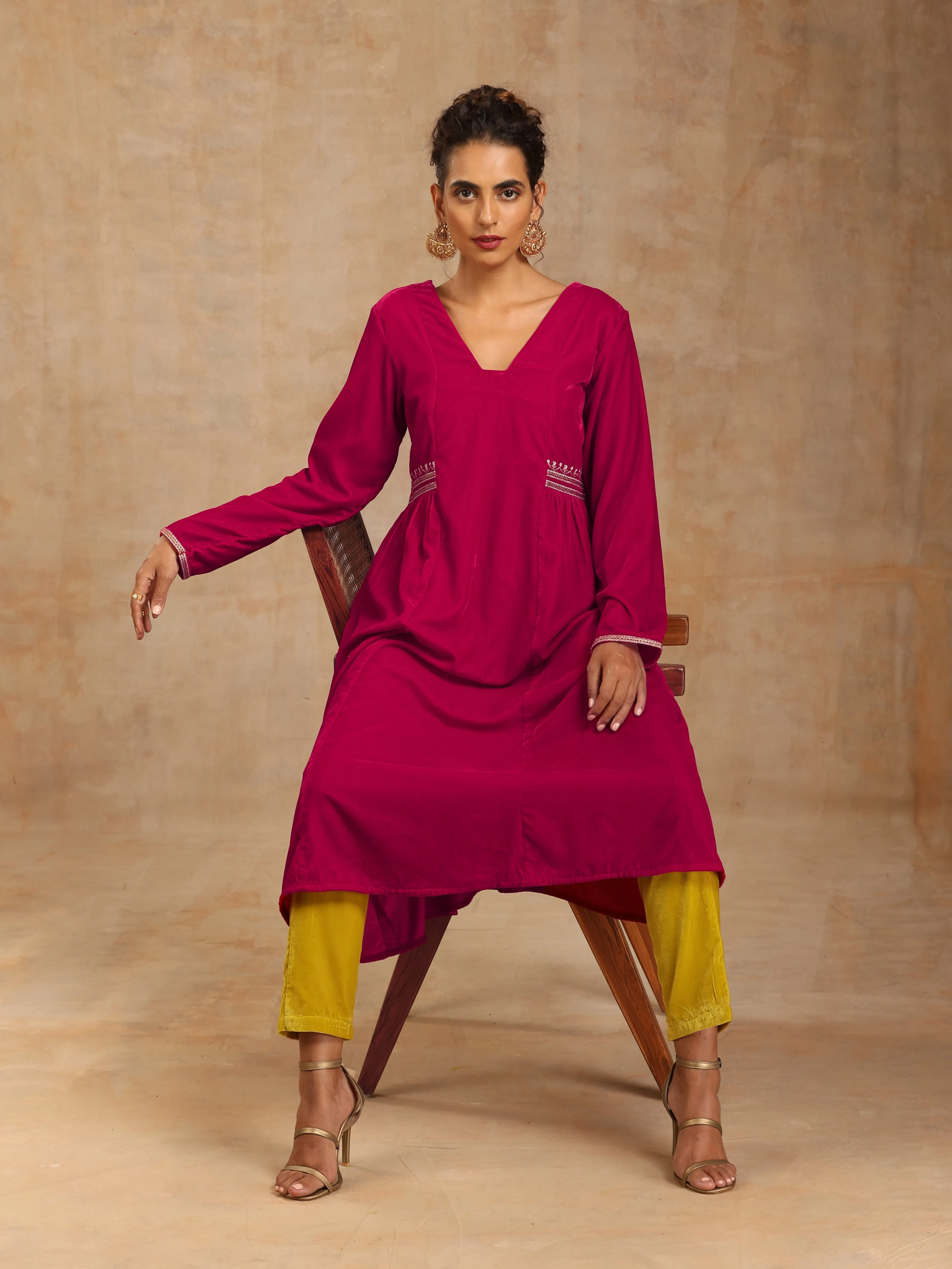 trueBrowns Rani Pink Velvet Embroidered Kurta